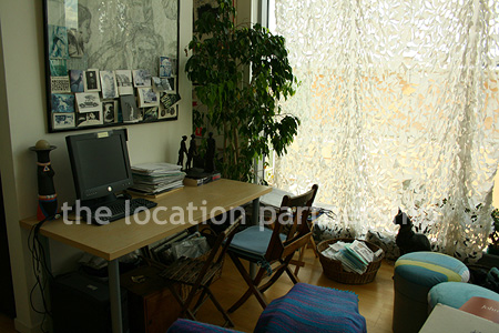 Eclectic, arty, inner city apartment with lots of character and prime views of the gherkin. Better suited to photo shoots.