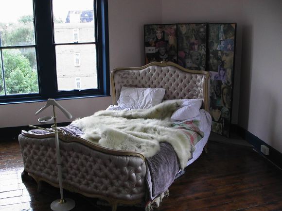 Unique location house with a variety of different backdrops to suit any kind of shoot. NB- props and decor can change in here so check in with us.