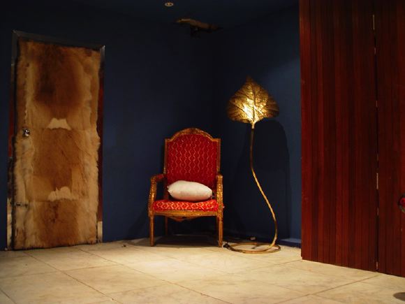 Unique location house with a variety of different backdrops to suit any kind of shoot. NB- props and decor can change in here so check in with us.