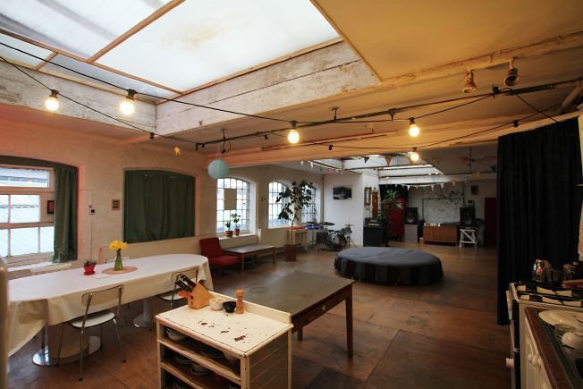 Great loft apartment with loads of natural light and relaxed bohemian feel.