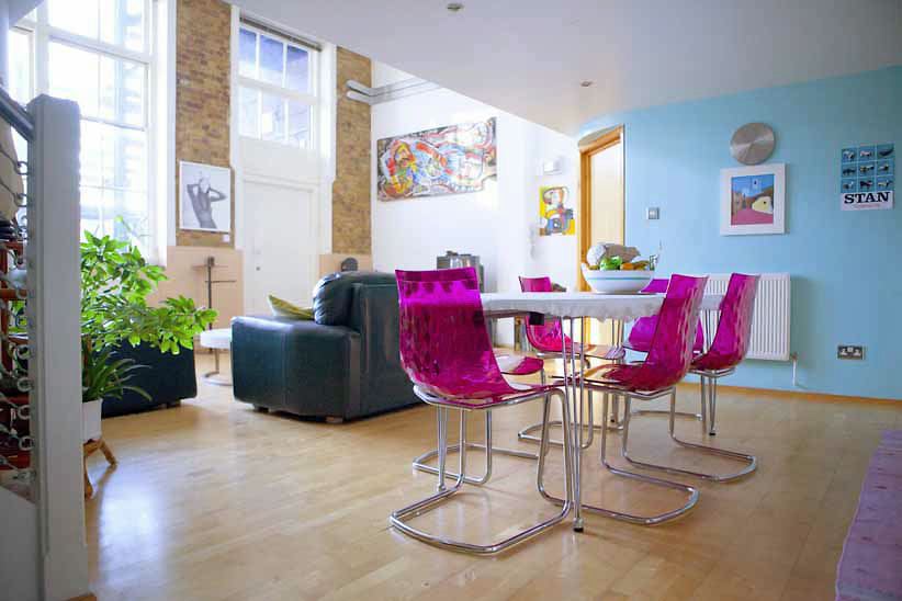 Loft set on the ground floor of a beautiful old Victorian school conversion.