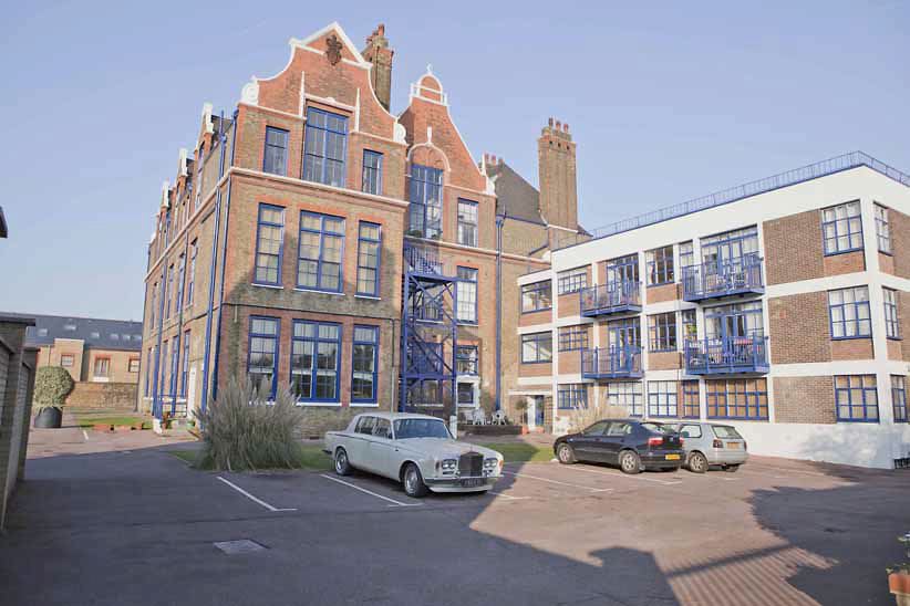 Loft set on the ground floor of a beautiful old Victorian school conversion.