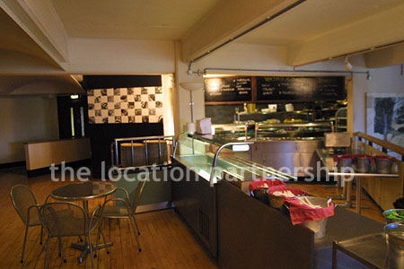 Canteen, restaurant with converted warehouse atmosphere