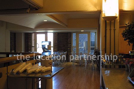 Canteen, restaurant with converted warehouse atmosphere