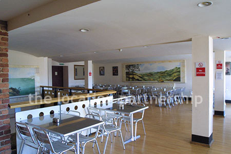 Canteen, restaurant with converted warehouse atmosphere