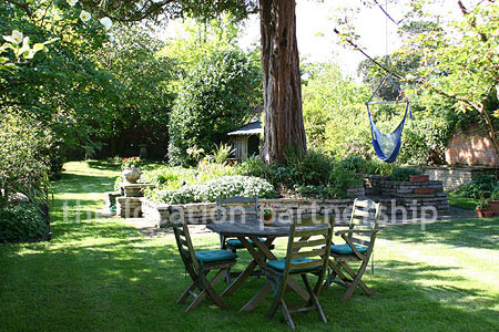 A large five bedroom cottage with a very Mediterranean exterior.