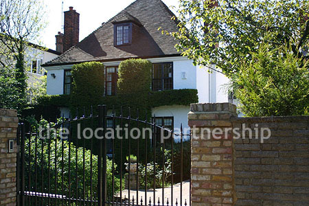 A large five bedroom cottage with a very Mediterranean exterior.