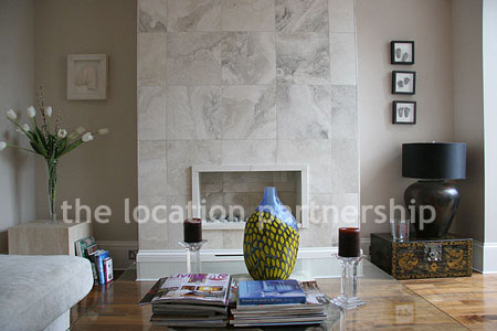 Unusual modern sitting room / conservatory