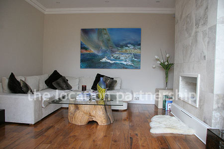 Unusual modern sitting room / conservatory