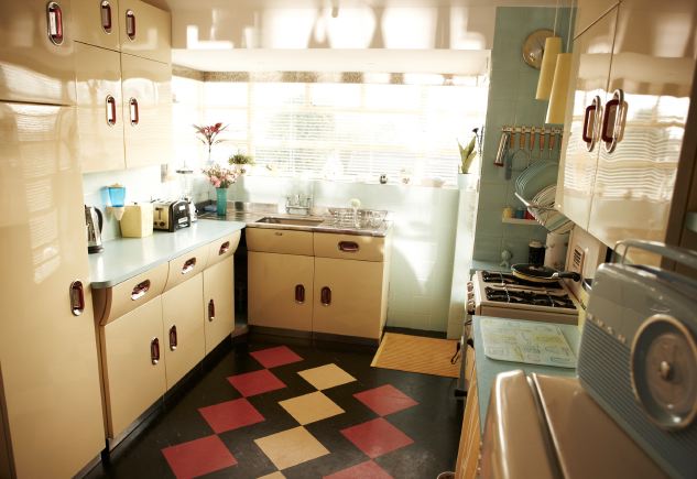 Pre-war bungalow renovated to give a Californian mid century Modern feel. The furnishings, fittings and decor are all authentic 40's. 50's. There is a large front and rear garden and long private driveway.