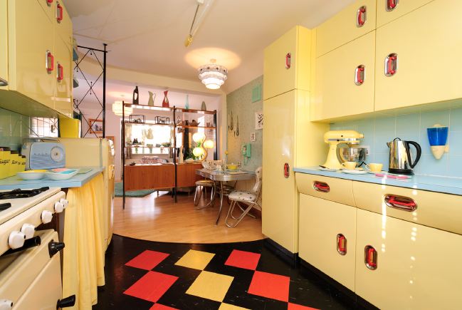 Pre-war bungalow renovated to give a Californian mid century Modern feel. The furnishings, fittings and decor are all authentic 40's. 50's. There is a large front and rear garden and long private driveway.