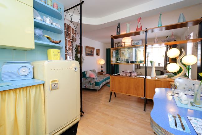 Stylised living space with a 50's flavour.