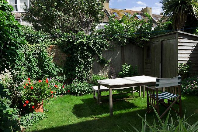 Light and airy, semi detached Victorian family home.