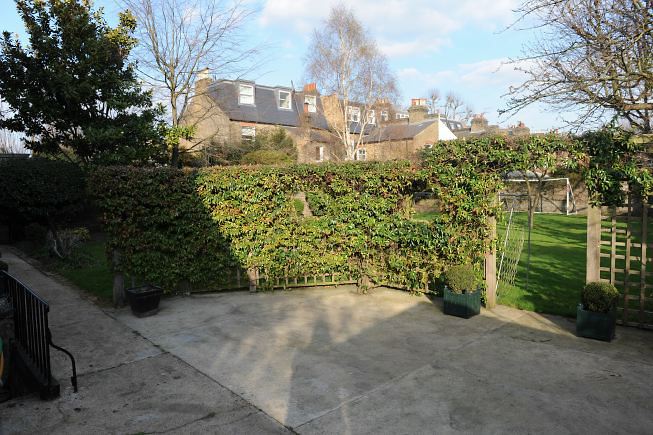 Large well tended family garden.