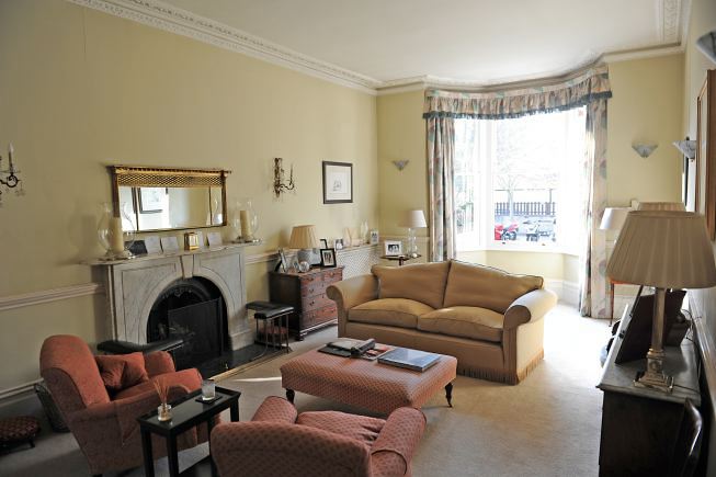 Traditional living room of SW London family house.