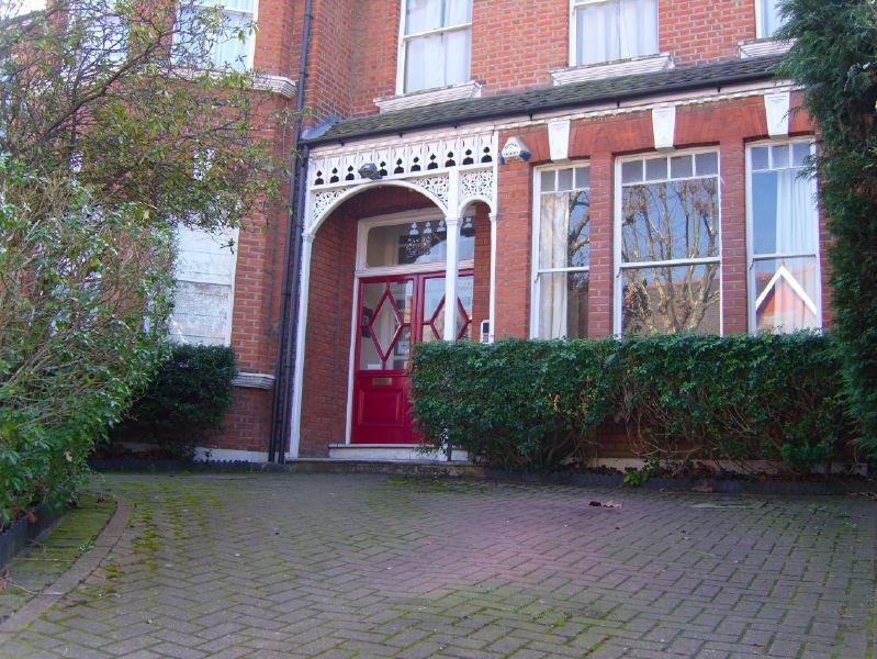 Lovely garden flat in a Victorian red brick house with a conservatory looking into a mature garden