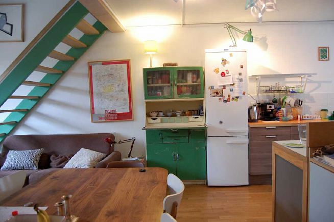 Modern terraced house built as a live/ work studio. Living space is split level with quirky details. Also features a roof terrace with views of the city/ East London.