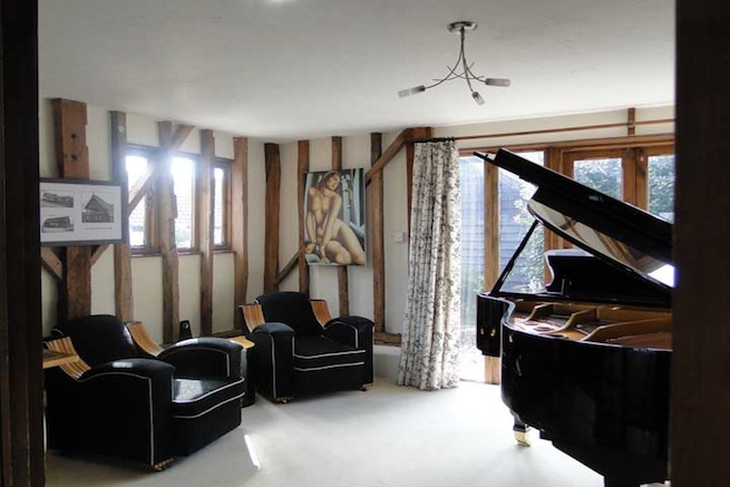 18th Century barn conversion with lovely views of fields.