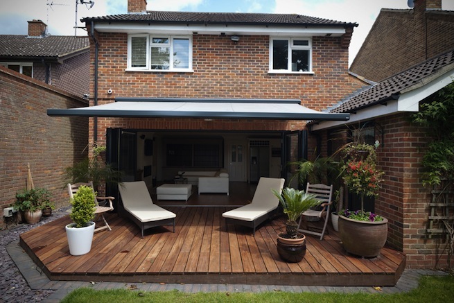 4 bed detached house in quiet location backing onto open fields. Large open kitchen and lounge area.
