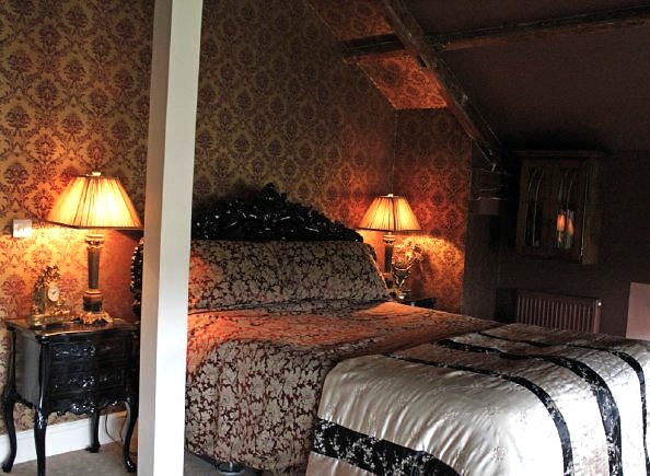 Really characterful conversion with lots of space and great period details.