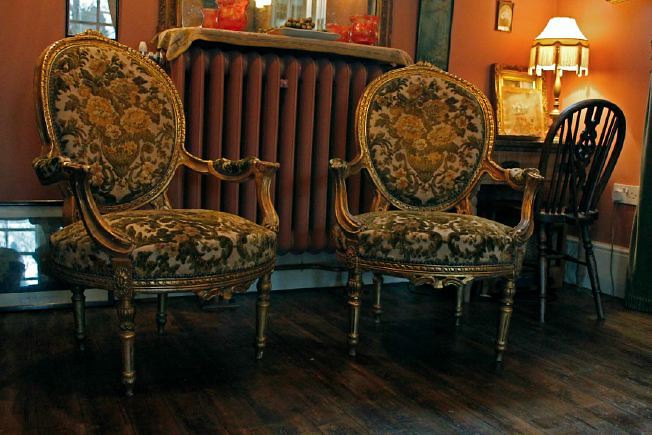 Really characterful conversion with lots of space and great period details.