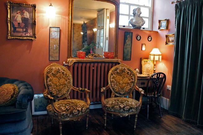 Really characterful conversion with lots of space and great period details.