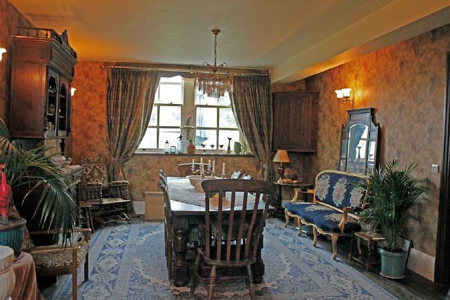 Really characterful conversion with lots of space and great period details.