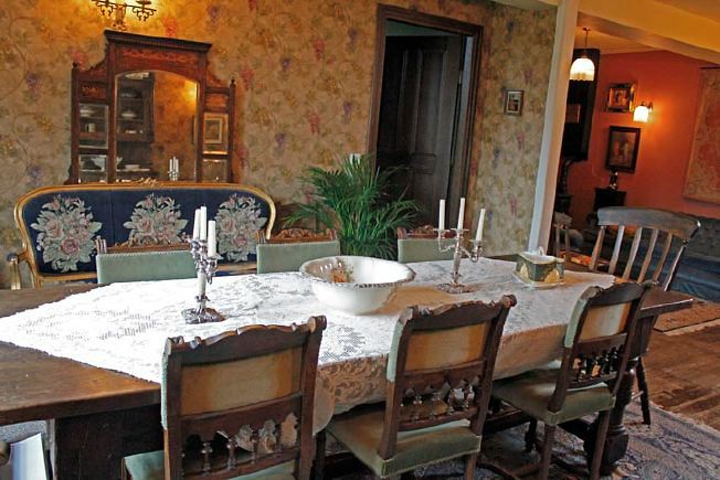 Really characterful conversion with lots of space and great period details.