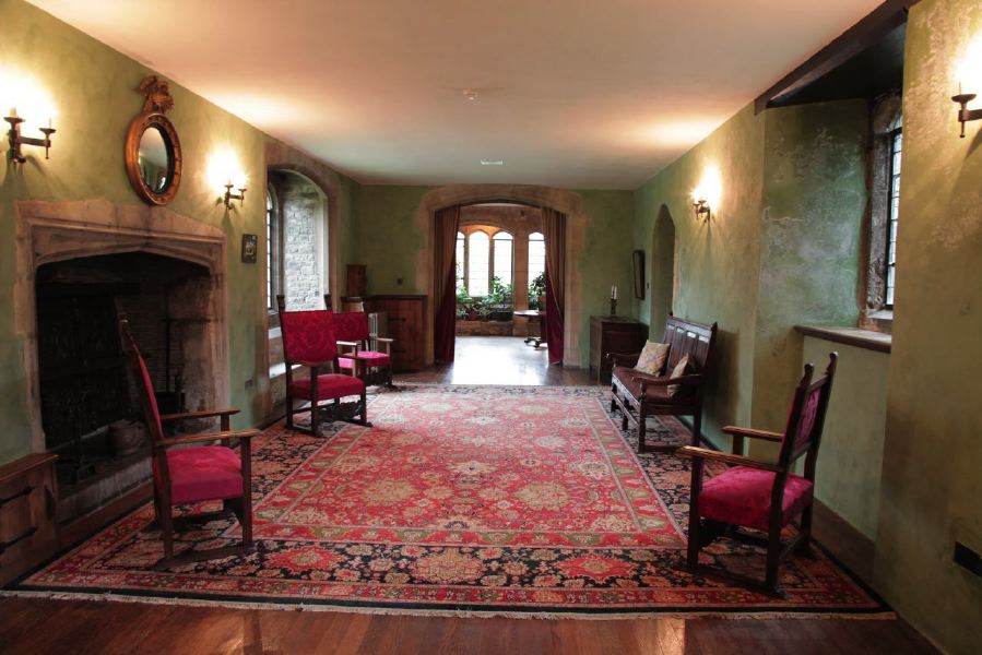 Sitting room and anti-room with stone mullion windows in a beautiful Castle