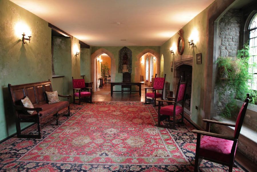 Sitting room and anti-room with stone mullion windows in a beautiful Castle