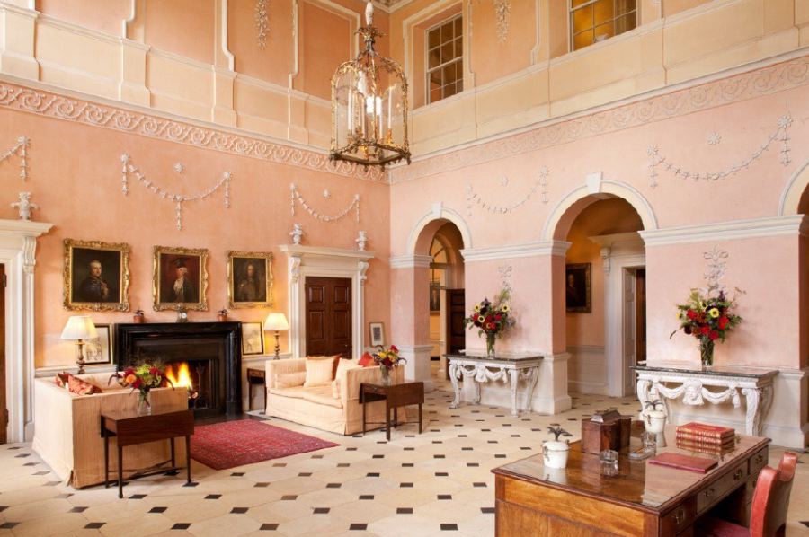 Beautiful Georgian red brick country house with a ballroom, great hall, saloon, library and picturesque gardens and farmland