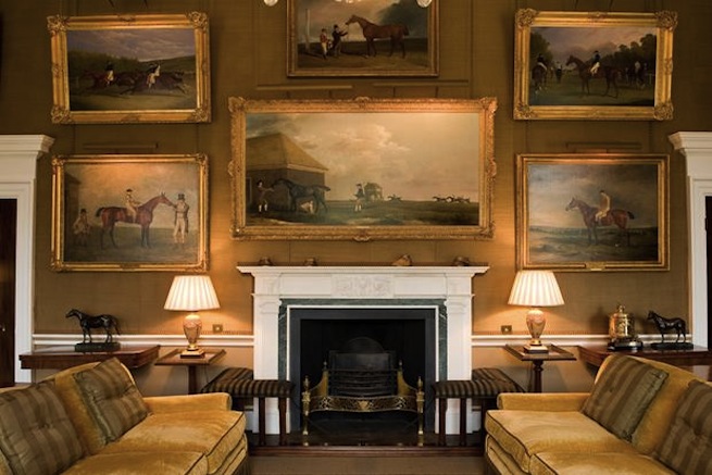 One of the oldest private members clubs in the UK, this location has an elegant suite of rooms, a unique town house with a beautiful walled and private garden.