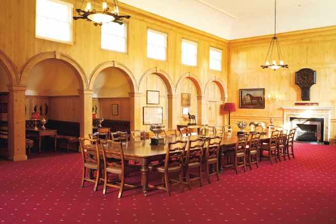 One of the oldest private members clubs in the UK, this location has an elegant suite of rooms, a unique town house with a beautiful walled and private garden.