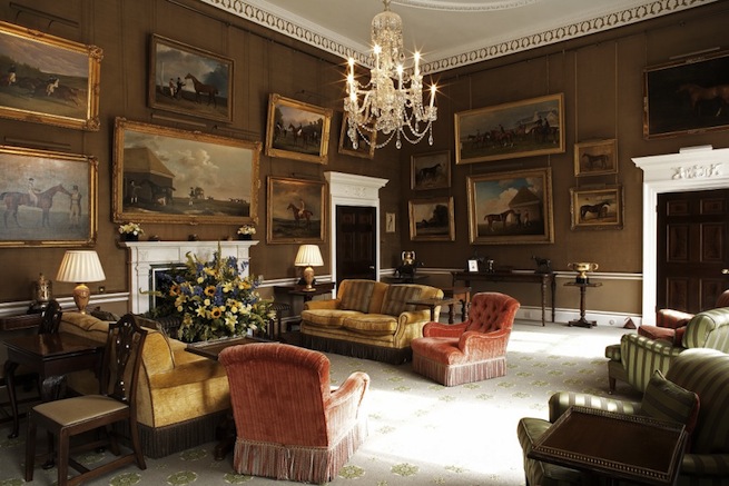 One of the oldest private members clubs in the UK, this location has an elegant suite of rooms, a unique town house with a beautiful walled and private garden.