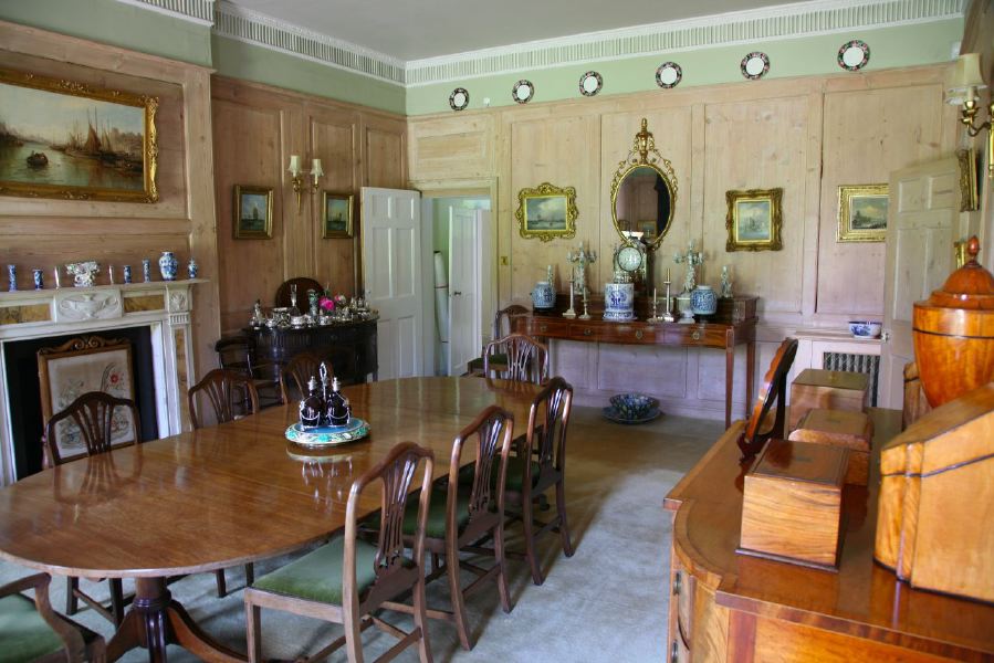 Grand dining room in a country house
