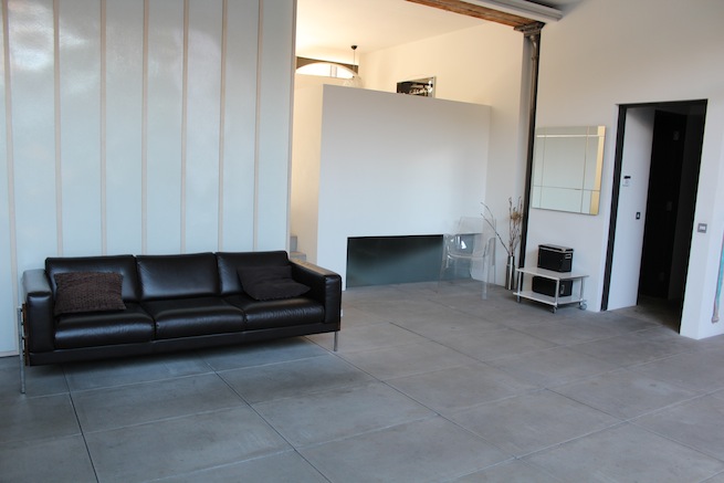 Contemporary open plan home with gorgeous courtyard and modern furnishings.