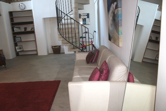 Contemporary open plan home with gorgeous courtyard and modern furnishings.