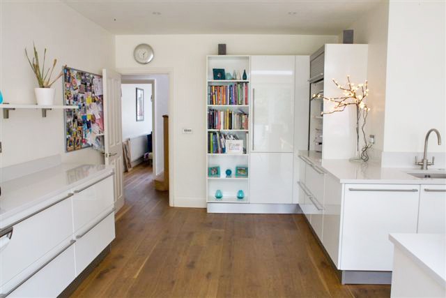 A 1930's semi detached 6 bedroom family home. Featuring a modern open plan kitchen looking out on to the garden.