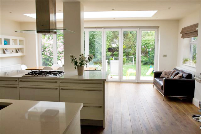 A 1930's semi detached 6 bedroom family home. Featuring a modern open plan kitchen looking out on to the garden.