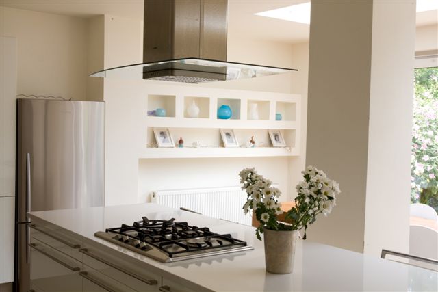 A 1930's semi detached 6 bedroom family home. Featuring a modern open plan kitchen looking out on to the garden.