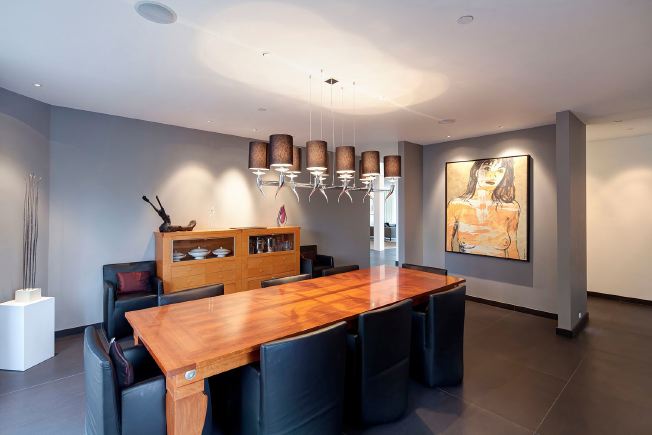 Large Detached, Contemporary home with 6 bedrooms, open plan kitchen, separate formal dining room and sitting room. Indoor swimming pool and gym.