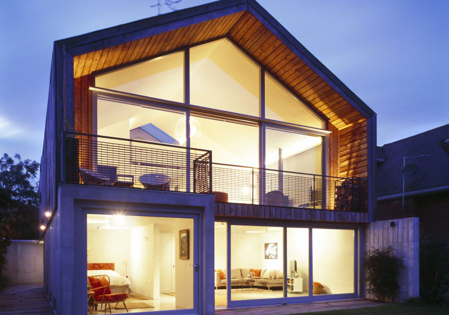 New build with contemporary styling on the River Thames