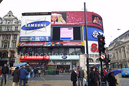 Piccadilly Circus - Famous London landmark