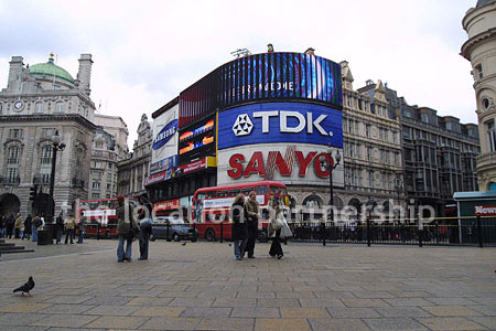 Piccadilly Circus - Famous London landmark
