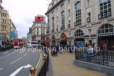 Piccadilly Circus - Famous London landmark