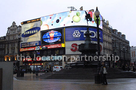 Piccadilly Circus - Famous London landmark