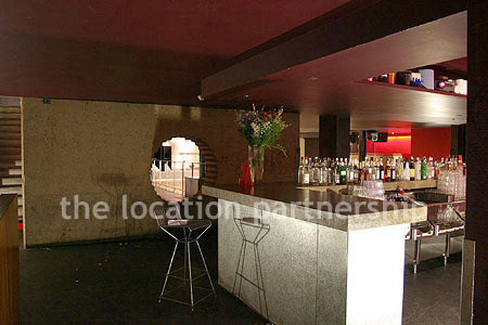 Striking Minimalist Bar in Night Club
