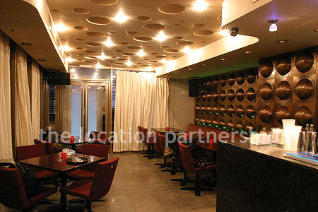 Fantastic bar / restaurant with dramatic contemporary design.