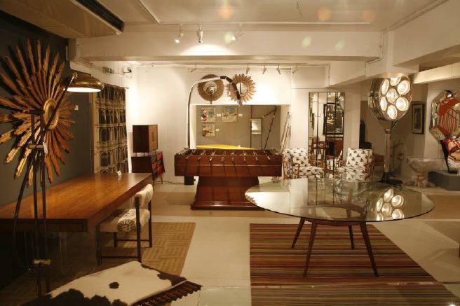 Very flexible and inspiring showroom / studio space with various white spaces and wonderful selection of classic 20th Century furniture. Available for shoots and events. Please note: Furniture does change fairly regularly.