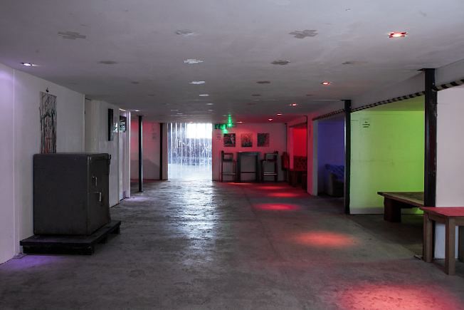 Versatile studio/ event space near the Olympic Park. Has full facilities, vehicle access and black out.